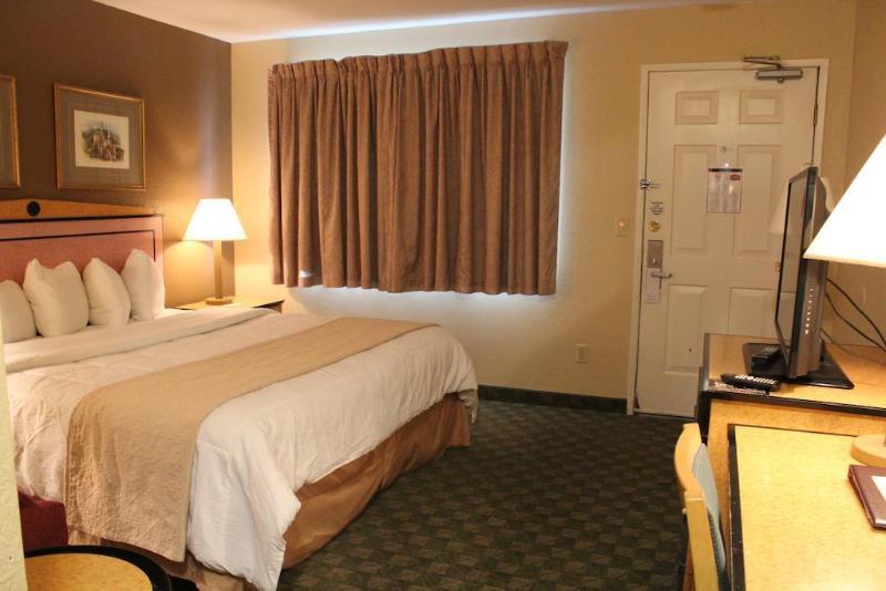 Fairbridge Inn & Suites Leavenworth Bagian luar foto